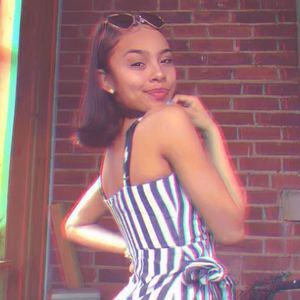 Meet your Posher, Natalia